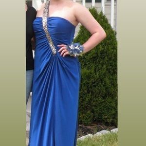 Blue prom dress